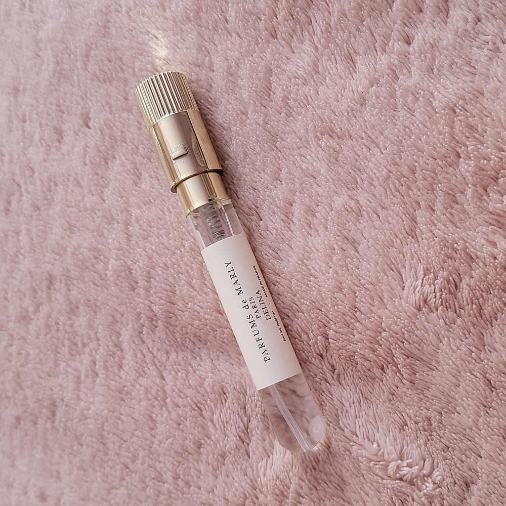 Scentbird || Delina